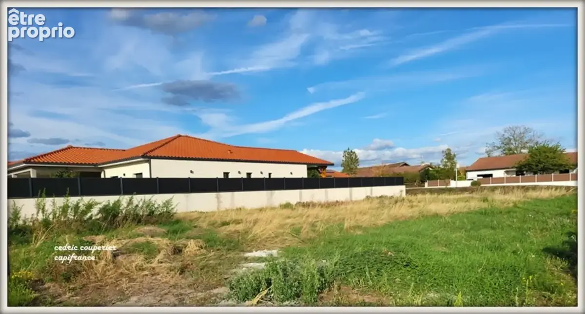 Terrain constructible LEZOUX (63) - photo 4