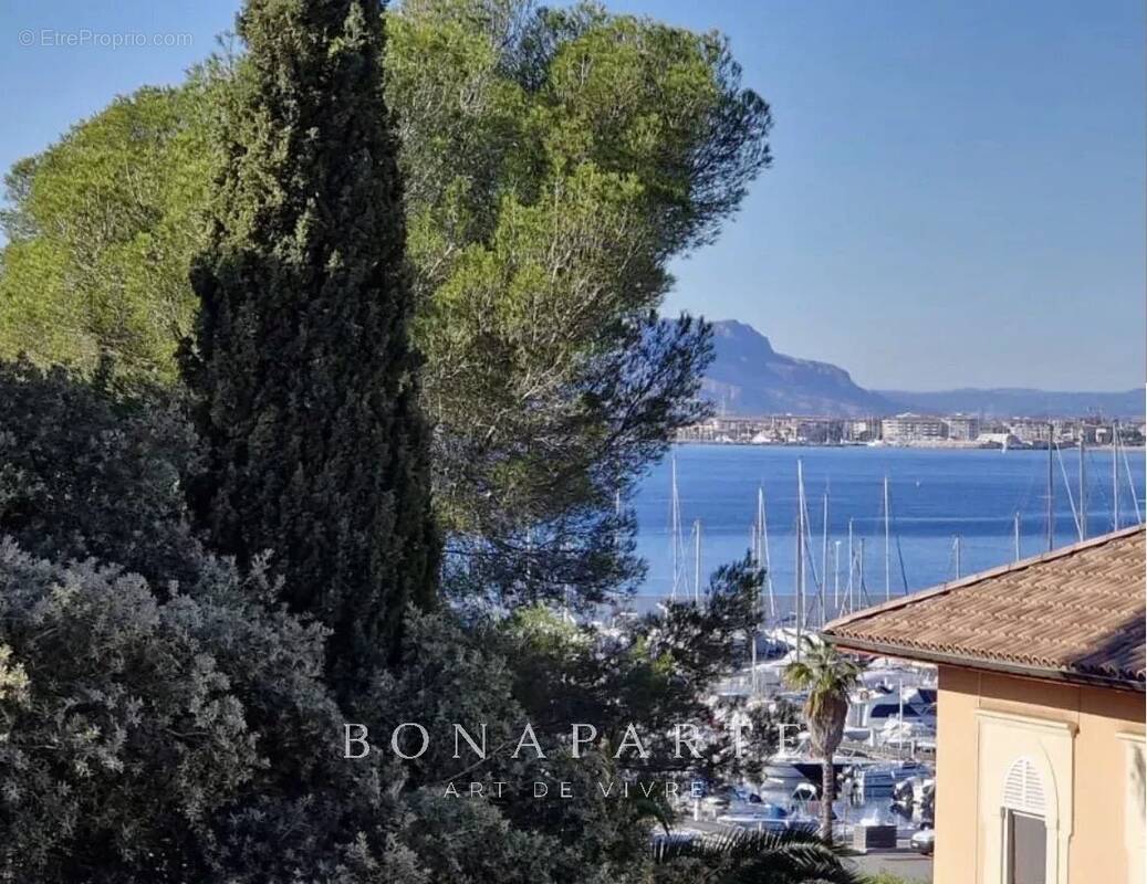 Appartement à SAINT-RAPHAEL
