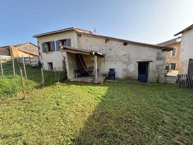 Maison à SAINT-ROMAIN