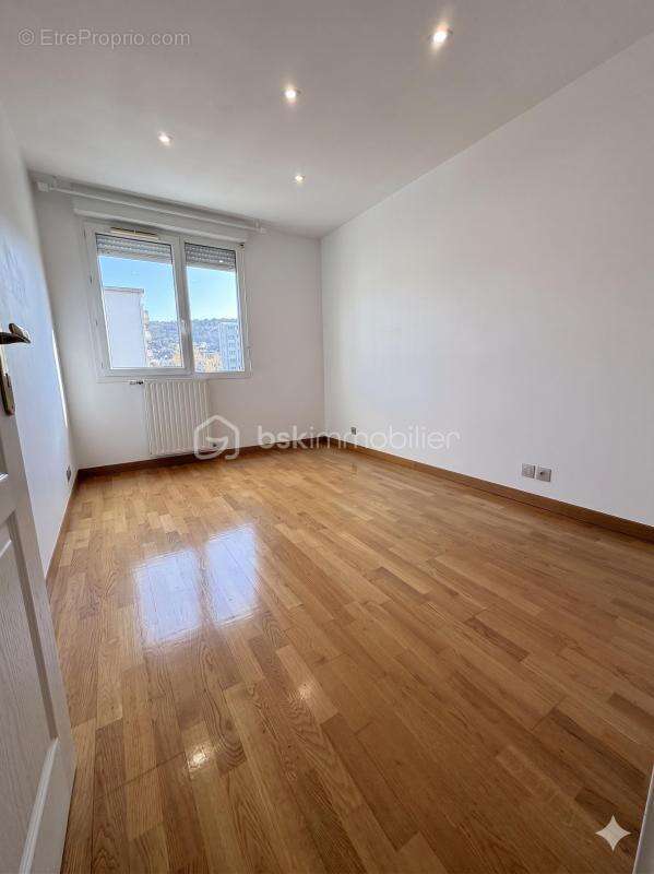 Appartement à ECHIROLLES