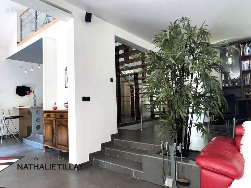 Maison à LA CHAPELLE-SAINT-MESMIN