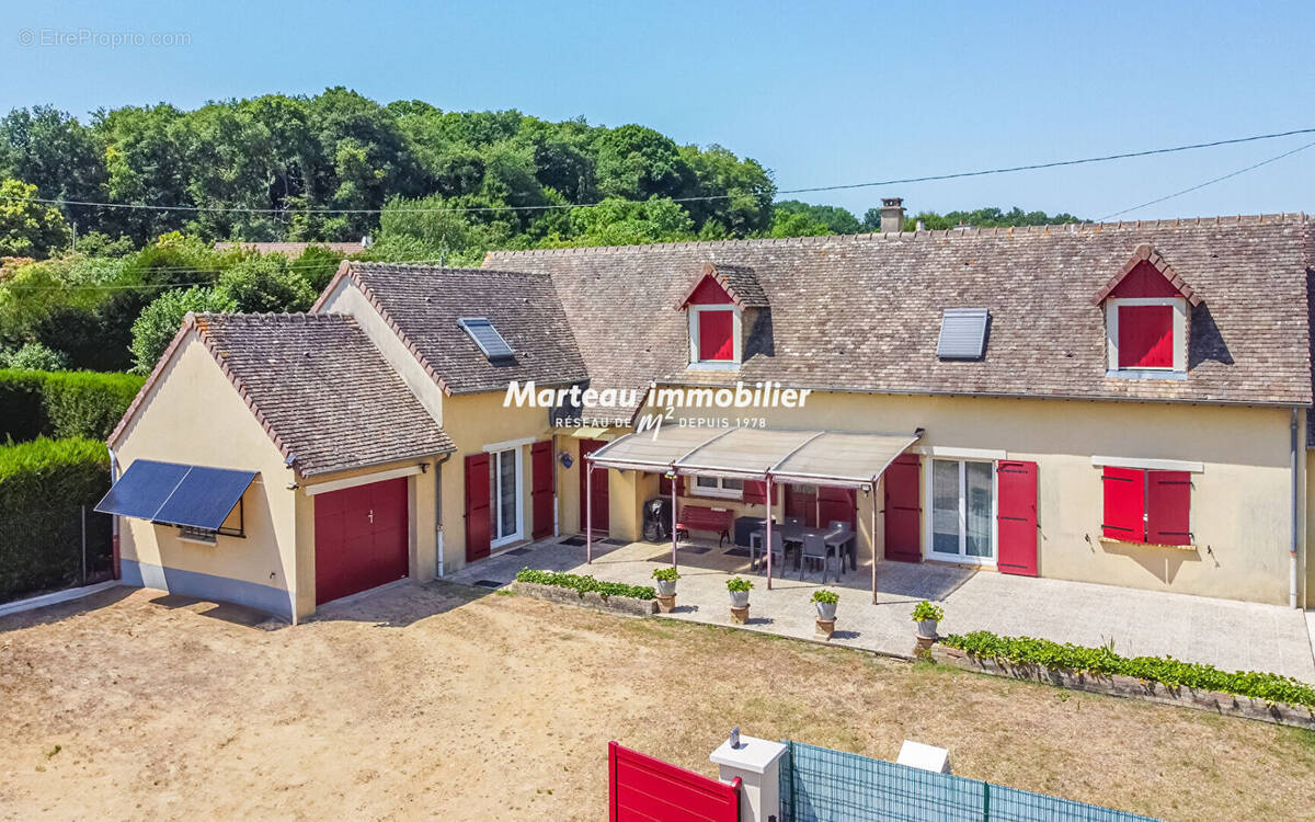 Maison à CHAMPAGNE