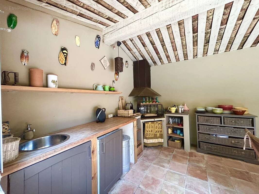 Bastide Provençale 6 pièces – 180 m² – GAREOULT - photo 5