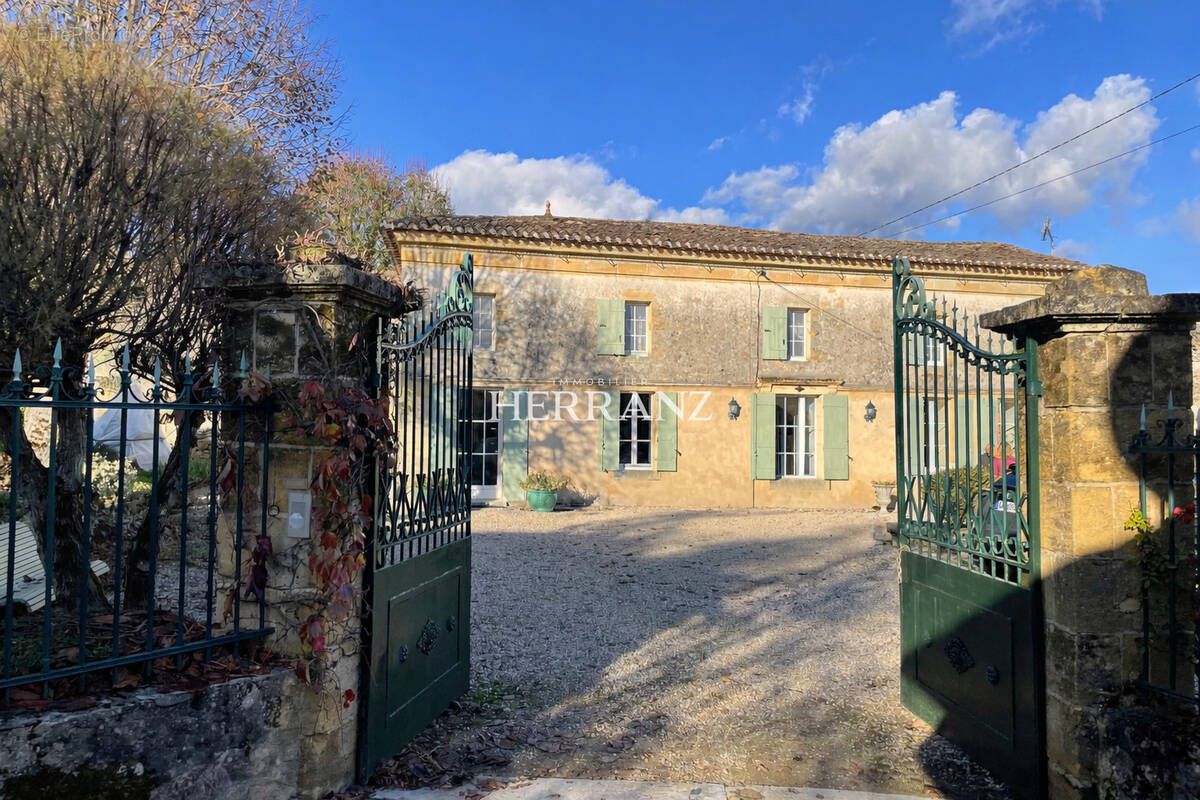 Maison à SAINTE-COLOMBE