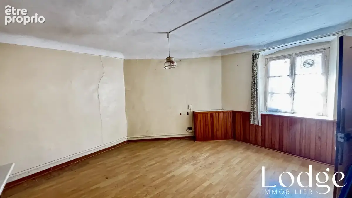Maison 300 m² à Val-Des-Pres  - photo 2