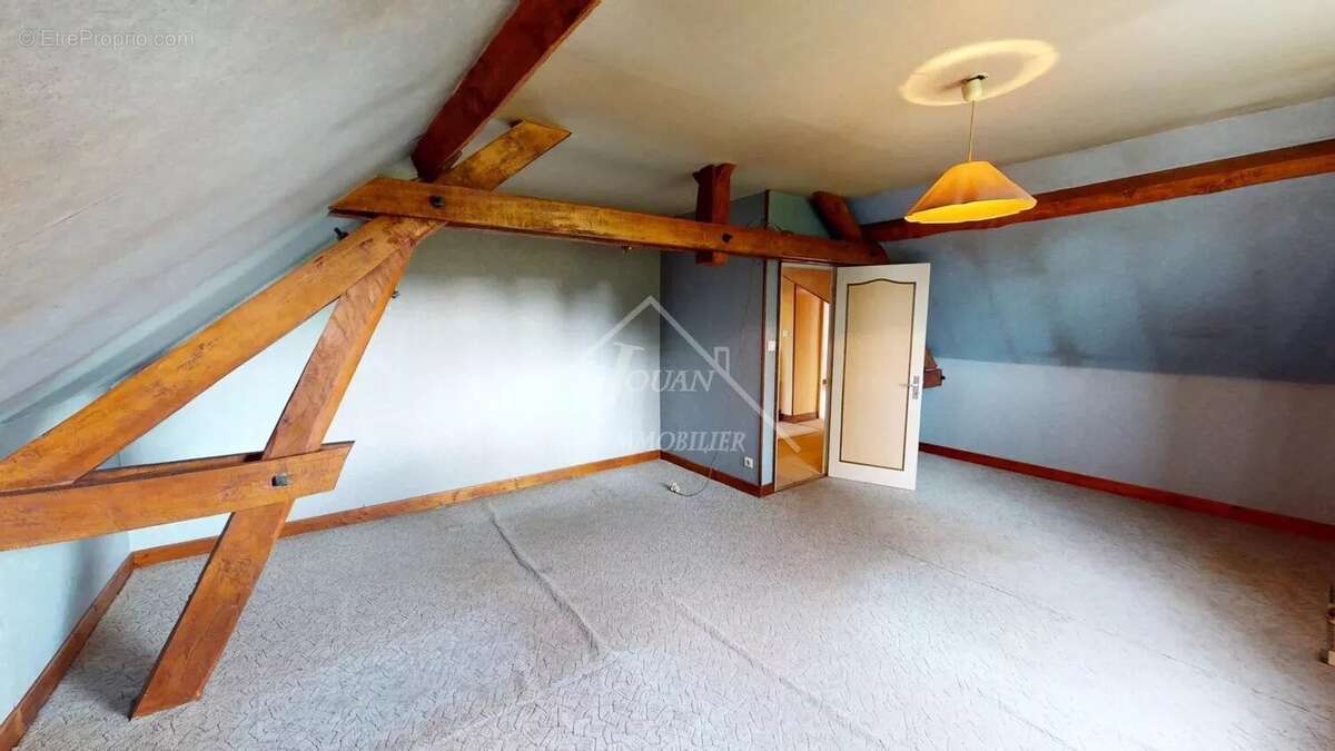 Maison à SALIGNY-SUR-ROUDON