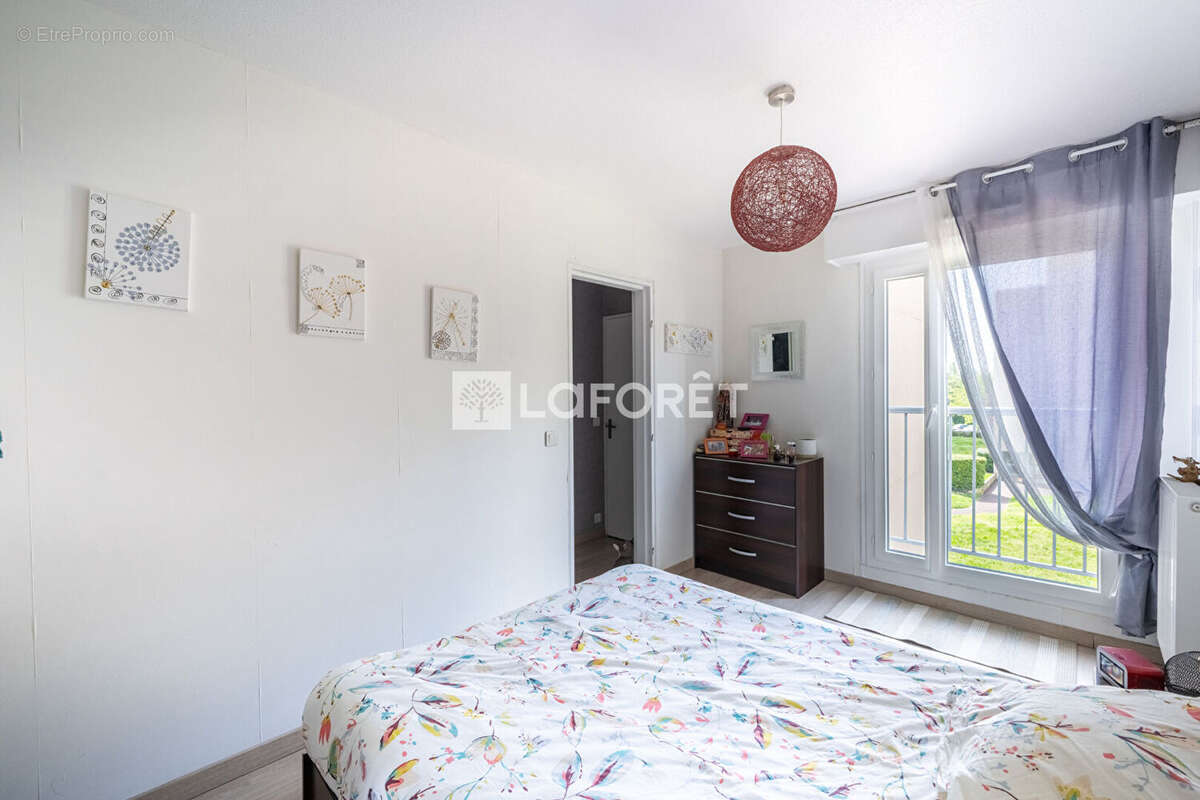 PONTOISE - LES LARRIS : Appartement 2 pièces, 1 chambre - 54 m² - photo 4