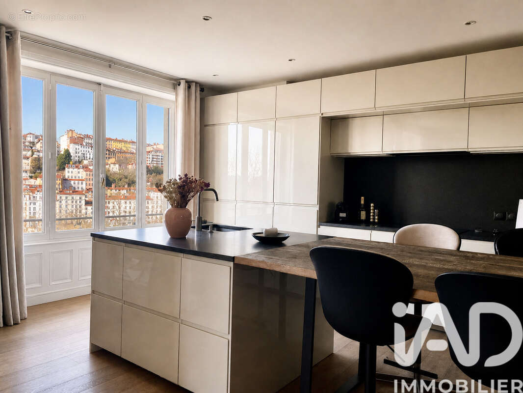 Photo 2 - Appartement à LYON-6E