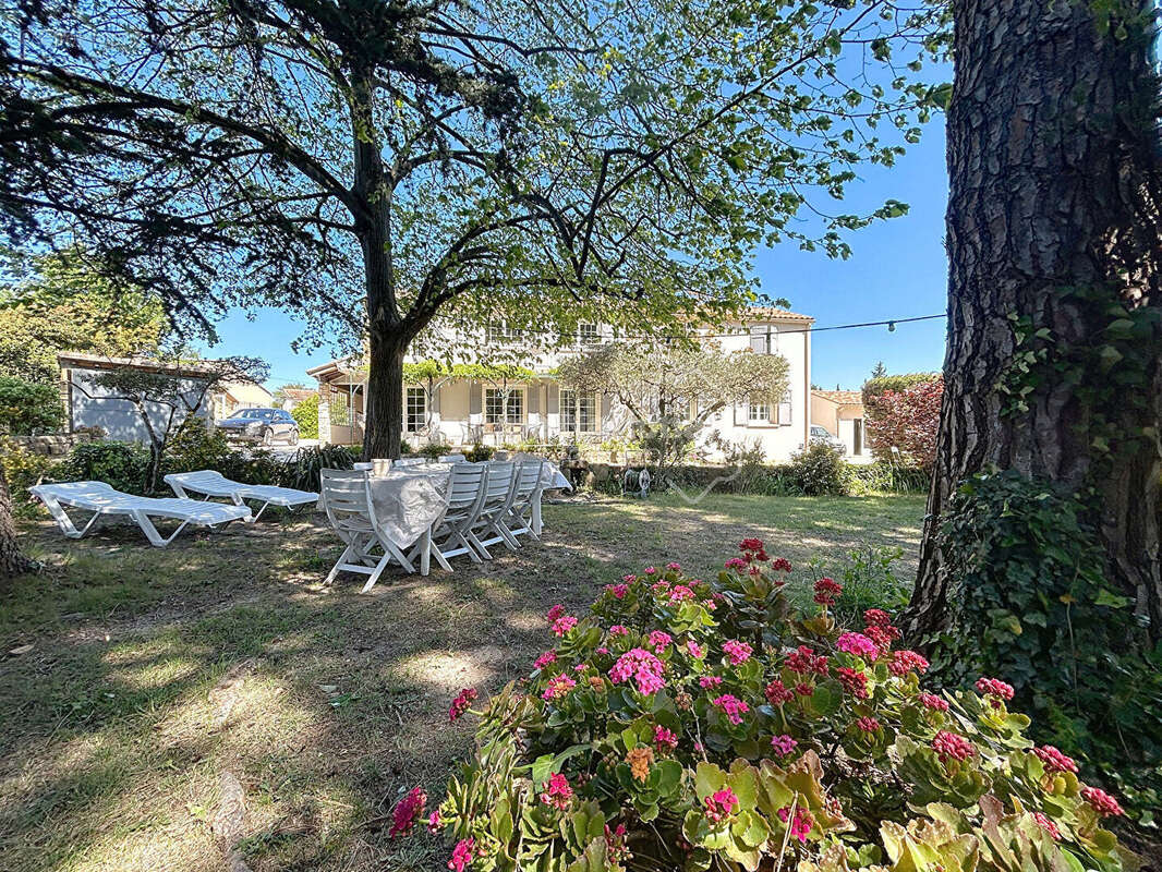 Maison à ROQUEMAURE