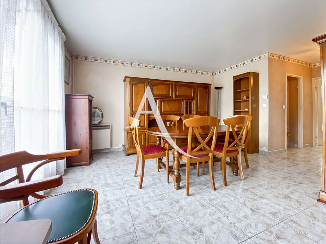 Appartement à BOIS-D'ARCY