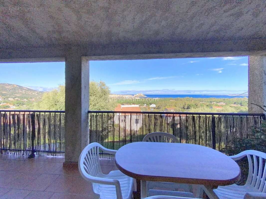 Appartement à CALVI
