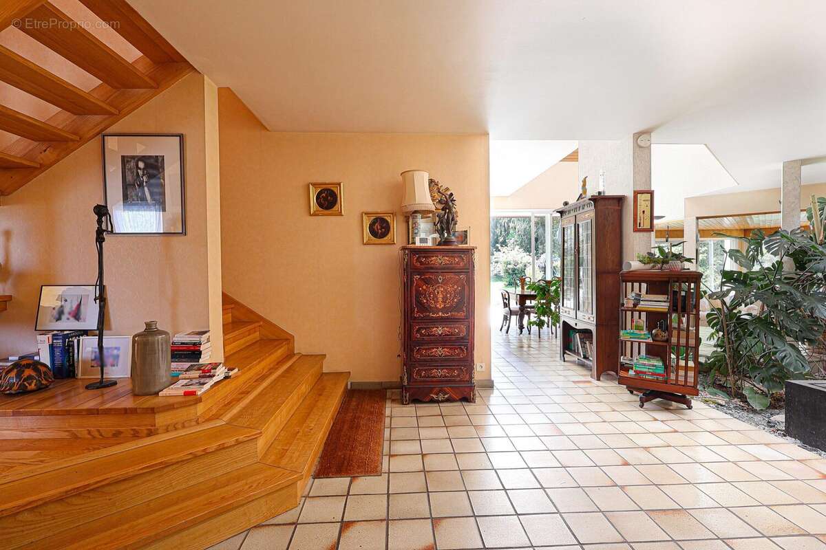 Maison à SAINT-SEBASTIEN-SUR-LOIRE