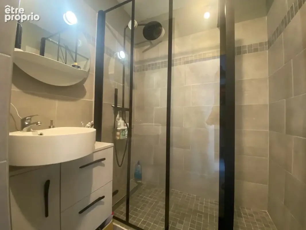 Bel appartement, 2 chambres, terrasse, 2 places de parking et piscine. - photo 10
