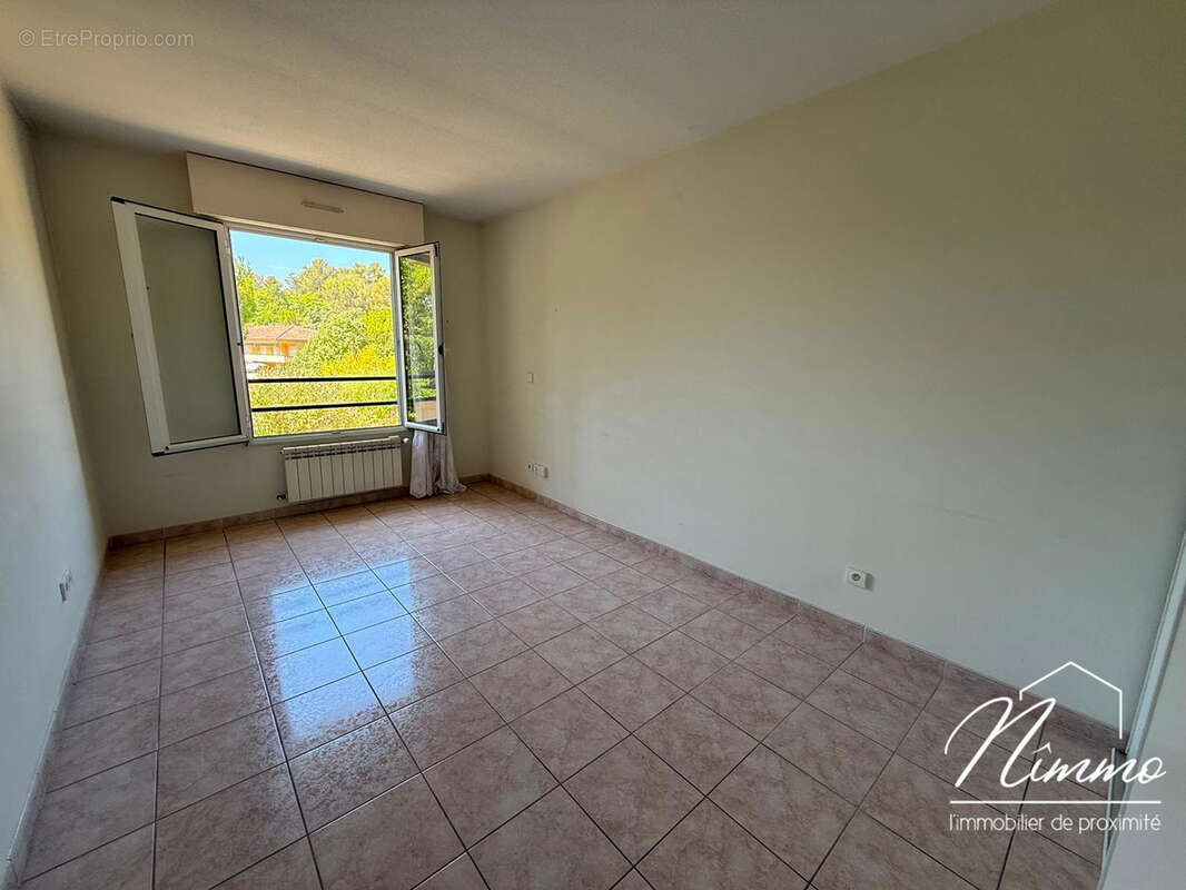 Nimes cigale les villegiales appartement t7 terrasses double garages piscine - photo 7