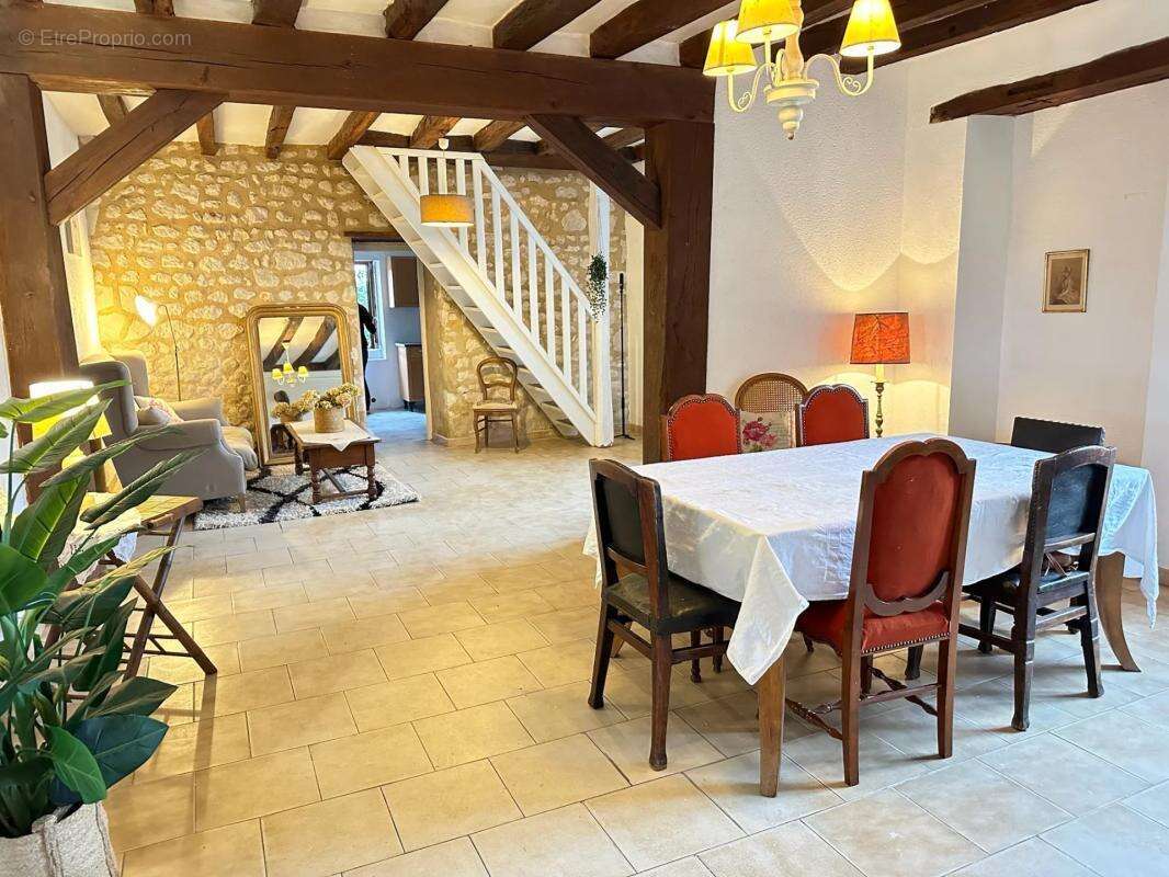 Maison à CHATEAU-DU-LOIR