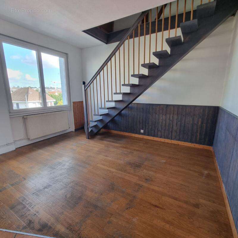 Appartement à LYON-8E