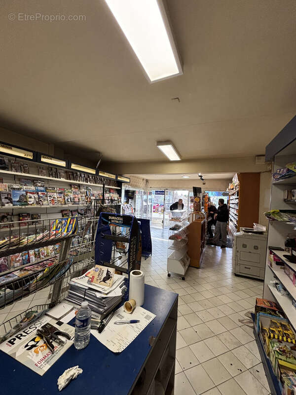 Commerce à MARSEILLE-10E