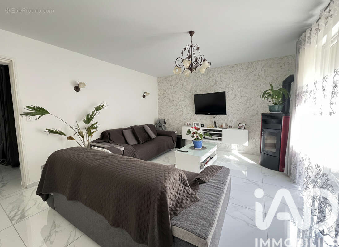 Photo 5 - Maison à NOUZONVILLE