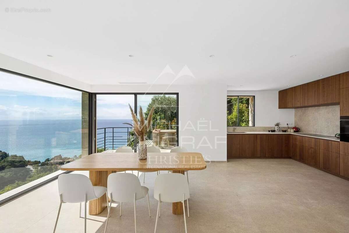 Maison à ROQUEBRUNE-CAP-MARTIN