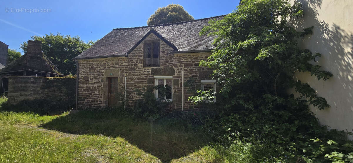 Maison à LOCUNOLE