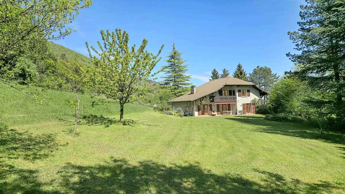 Maison à MONNETIER-MORNEX