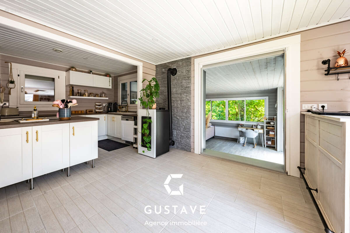 Maison 5 pièces 148m2 - photo 8