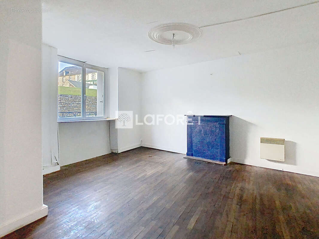 Maison à MERDRIGNAC