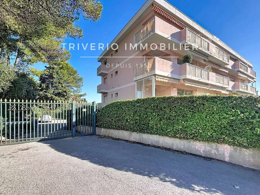 Appartement à LE CANNET