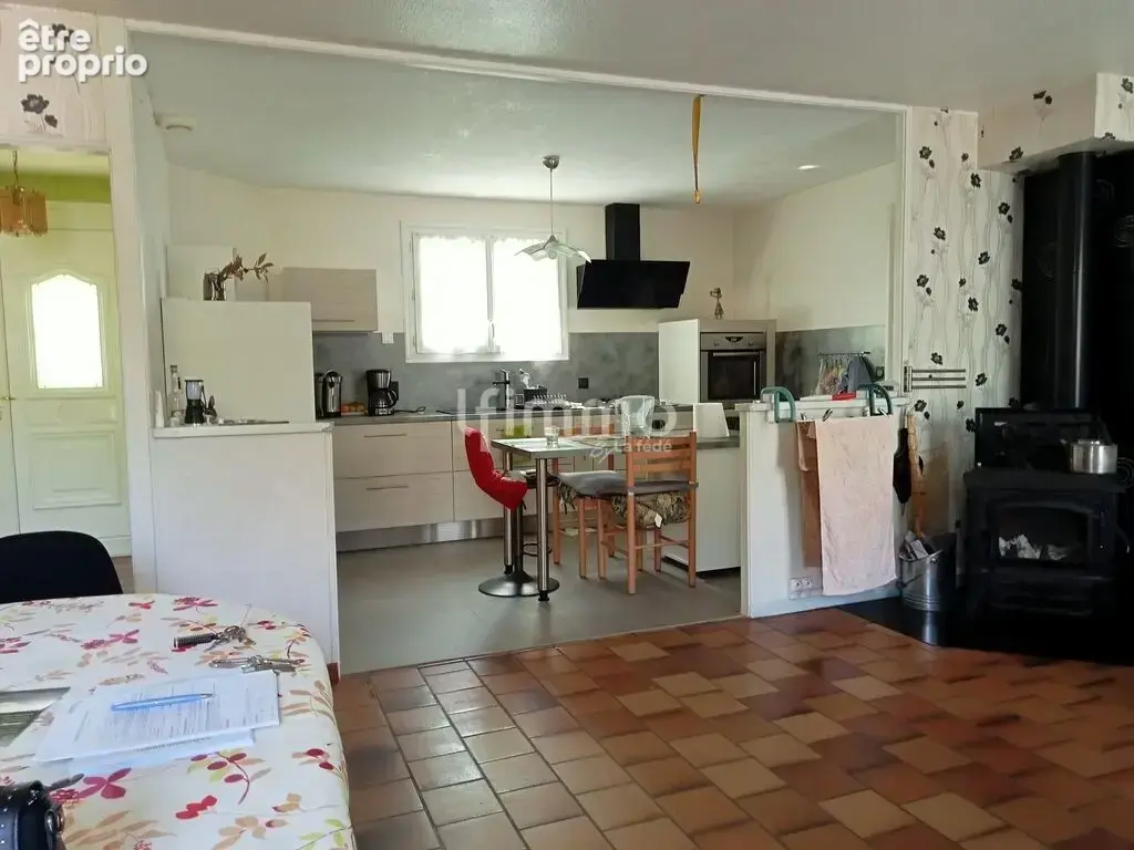 villecomtal maison 5 pièces avec garage - photo 7