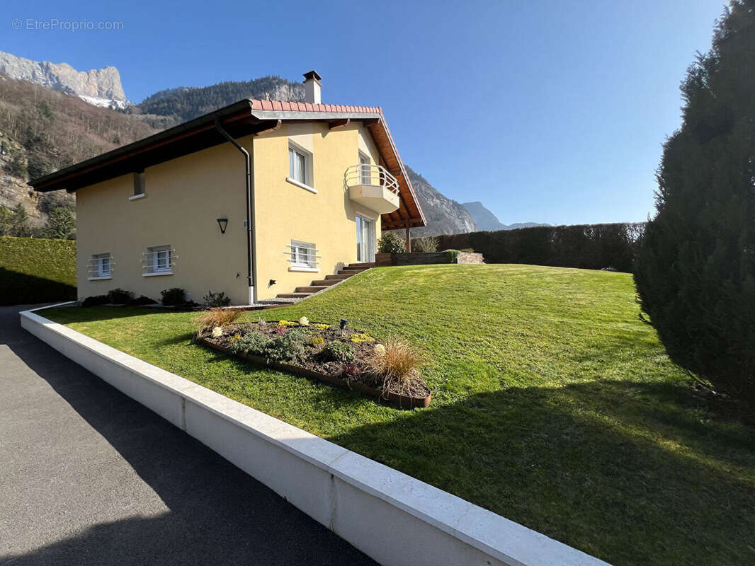 Maison à MAGLAND