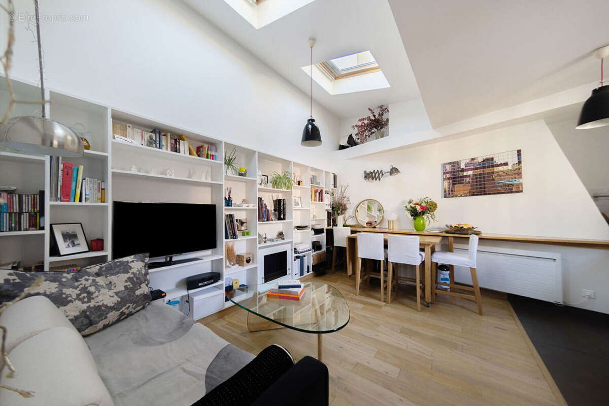 Appartement à PARIS-12E