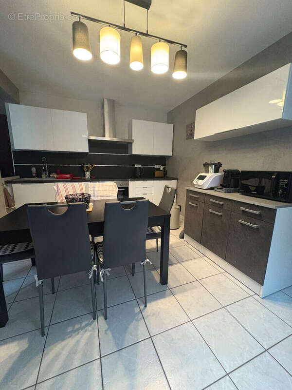 Appartement à ARS-SUR-MOSELLE