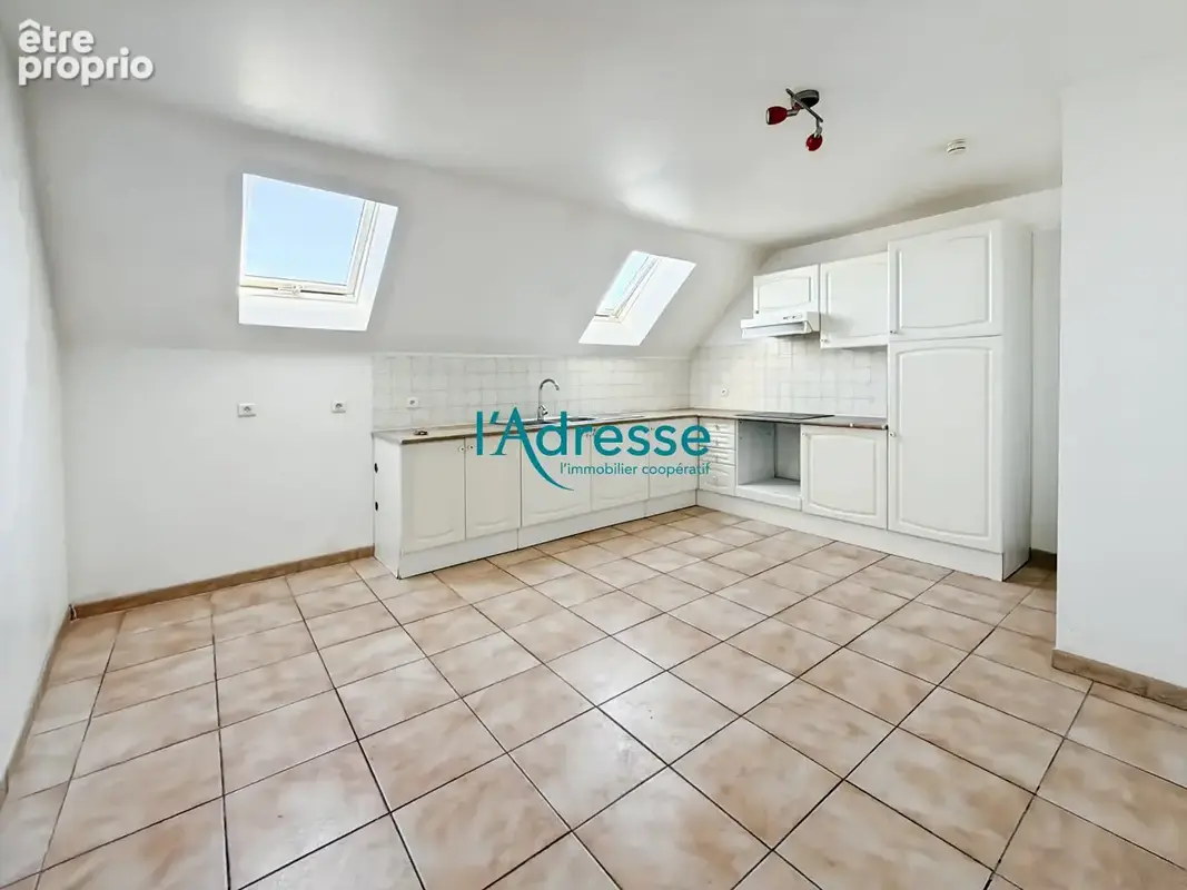 Appartement duplex 78m² Coeur de ville Aubergenville - photo 3