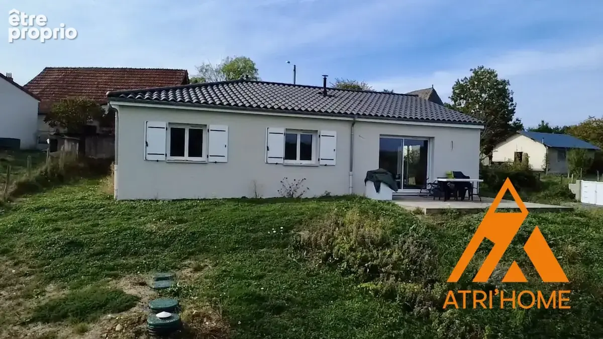 Maison 4 pièces 105 m² à vendre à Carlat (15130) - photo 1