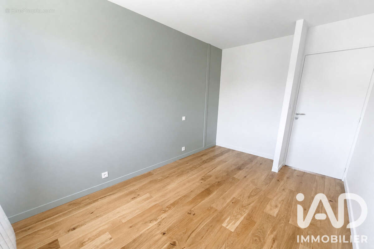 Maison 83 m² à Laval  - photo 6