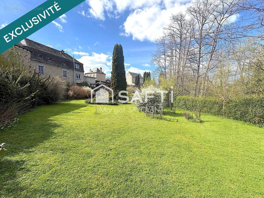 Photo 1 - Maison à LAGUIOLE