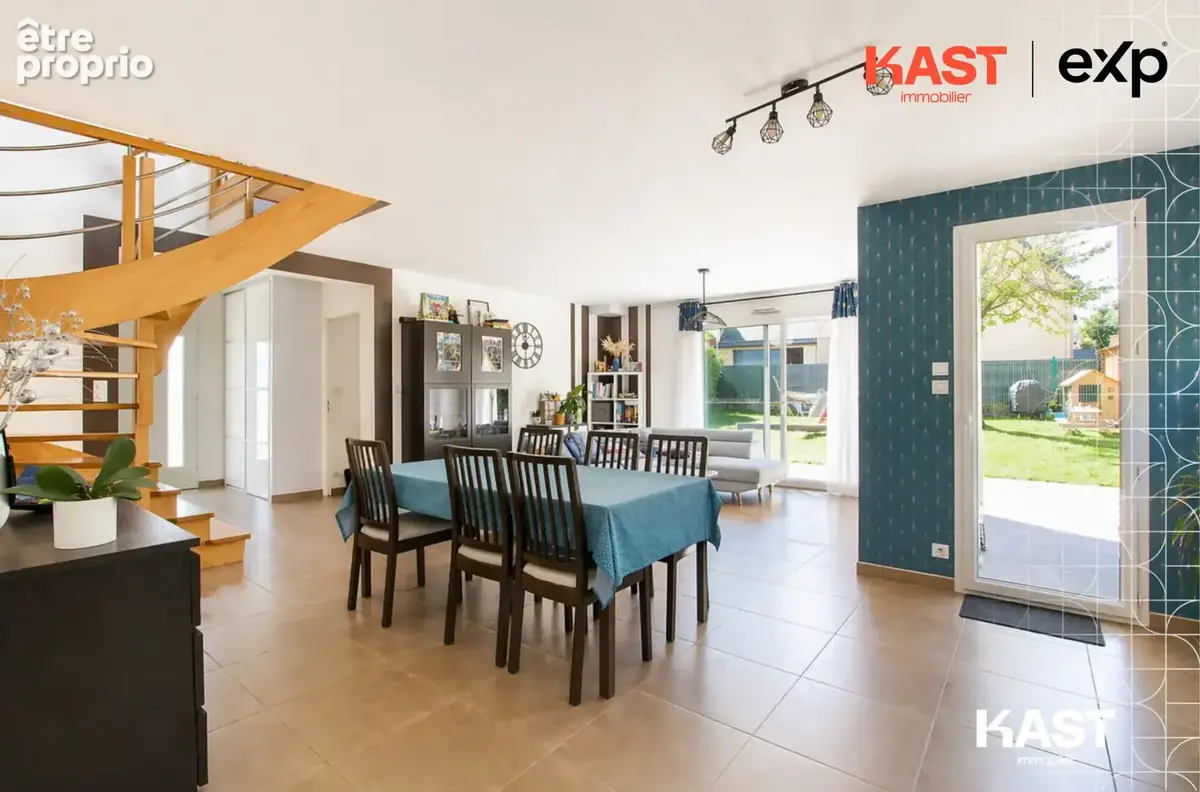 Maison 133 m² à Chateaubourg  - photo 2