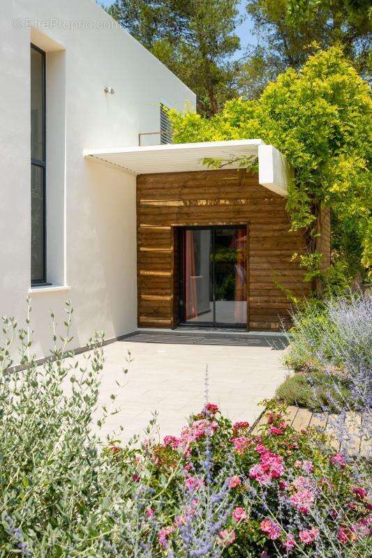 Maison à ROQUEFORT-LA-BEDOULE