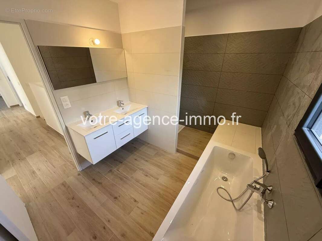 Maison à TOURRETTE-LEVENS