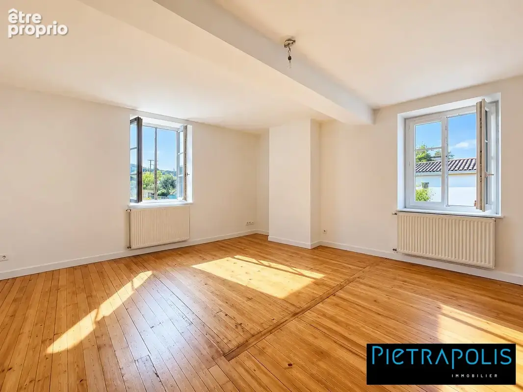 Appartement 3 pièces 91 m² à vendre à Saint-Didier-De-Formans (01600) - photo 2
