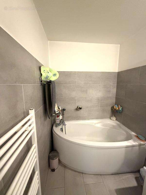 Échirolles – Bel appartement T4 de 95 m² avec jardin privatif - photo 5