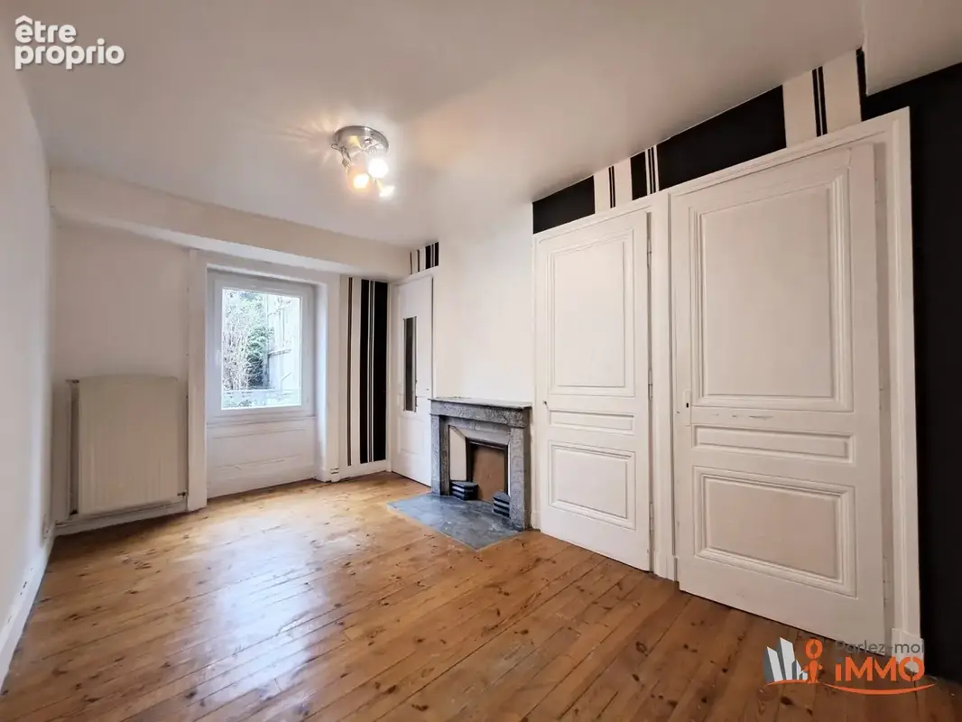 Appartement 137 m² à Roche-La-Moliere  - photo 7
