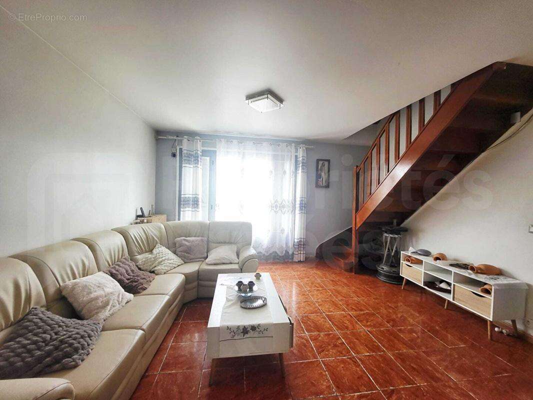 Maison sur sous-sol total, 4 chambres et jardin - photo 3