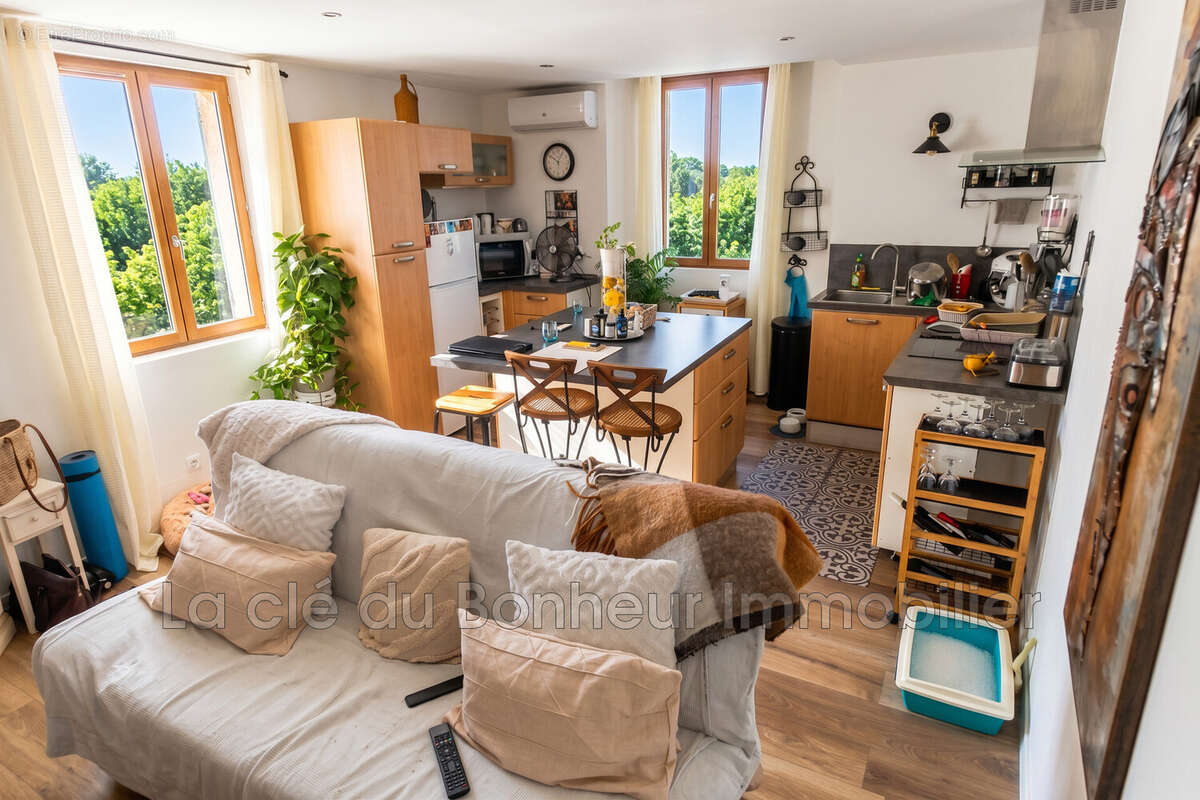 Maison 91 m² à Riez  - photo 7