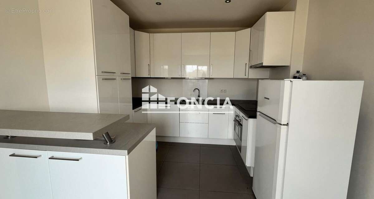 Appartement à MARSEILLE-2E