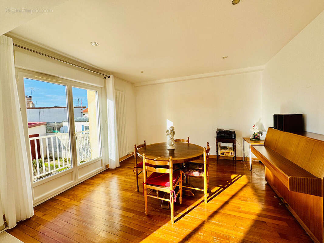 Maison à ATHIS-MONS