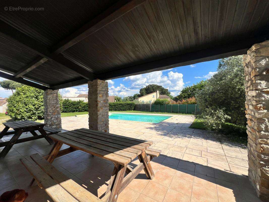 Maison à BERRIAS-ET-CASTELJAU