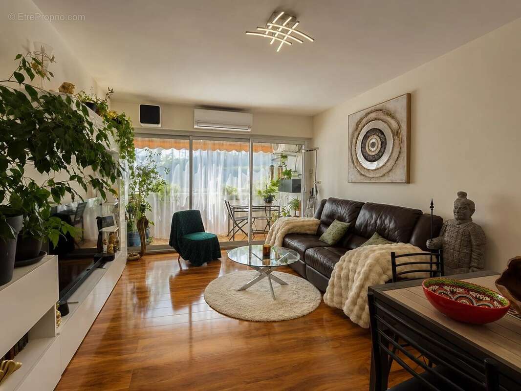 Appartement à FREJUS