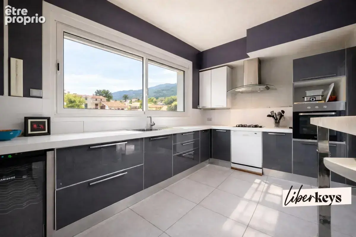 199 m²  Maison d’Architecte  Piscine 12 m  4 Chambres  Garage - photo 6