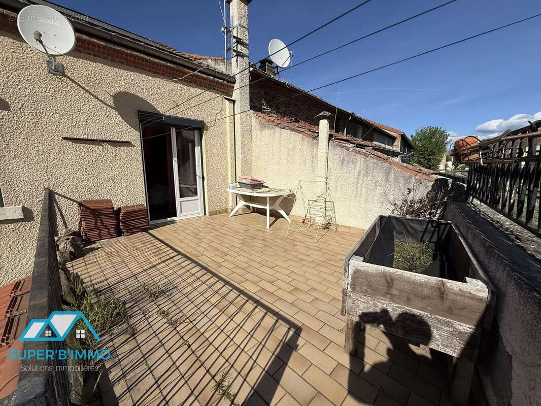 Maison à LEMPDES-SUR-ALLAGNON